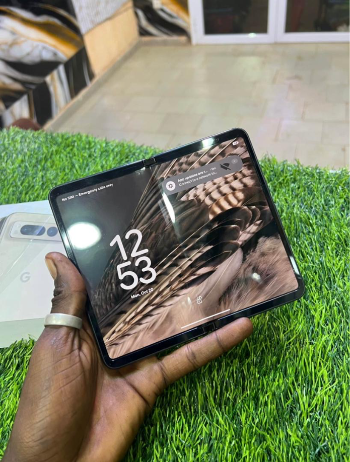 Google pixel Fold Mémoire 256G Carton disponible 275.000f