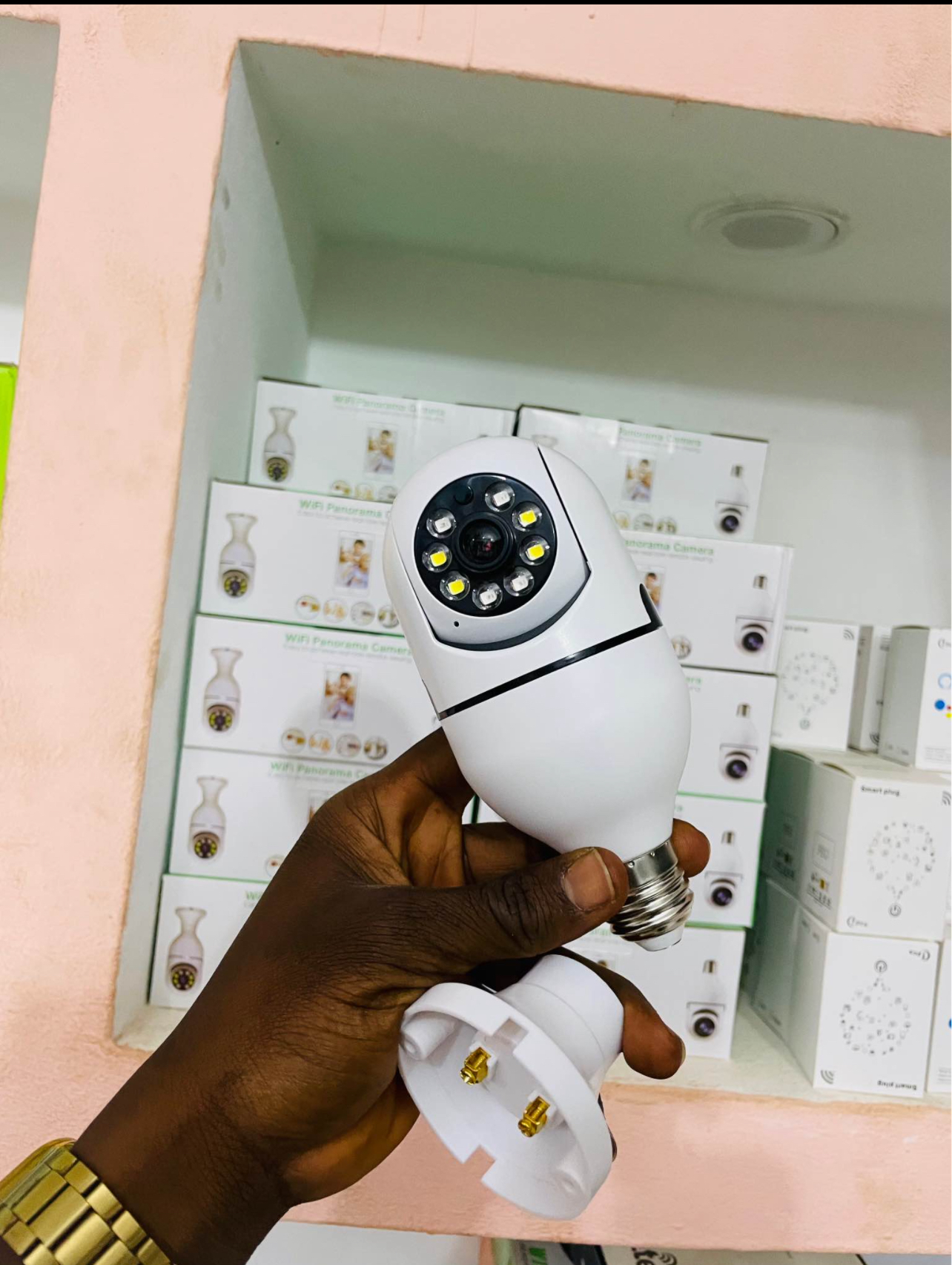 Disponible au 90 80 21 14 